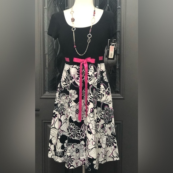 NWT- K Studio Collection Floral Print Dress with Pink Ribbon Tie at Waist. - Picture 1 of 9